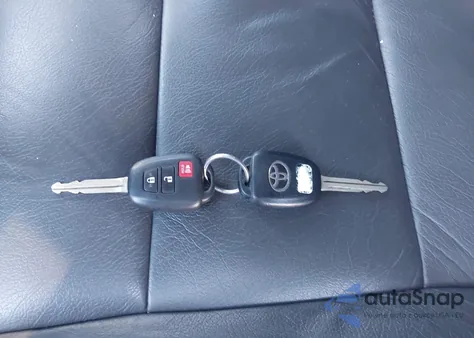 2016 Toyota Tacoma Sr5 V6 из США, поврежденный, VIN 3TMAZ5CN8GM023841